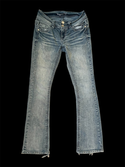 Low rise jeans